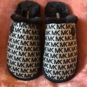 Michael Kors velvet slippers size 8